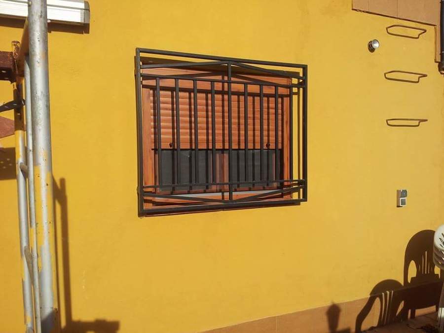 Instalacion de ventanas imitacion madera