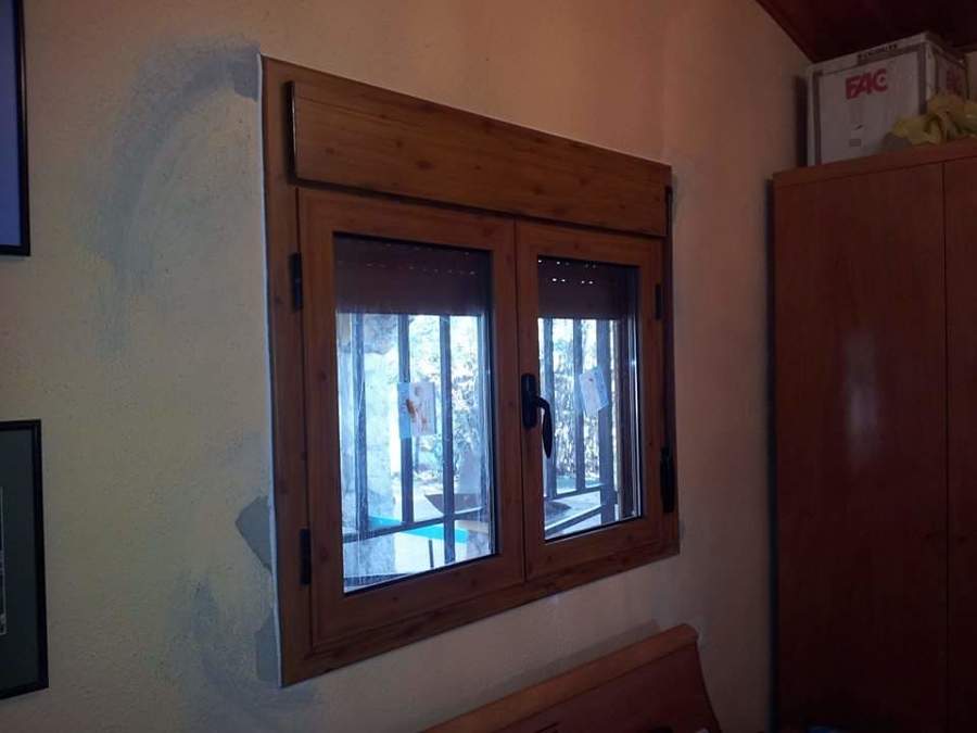 Instalacion de ventanas imitacion madera