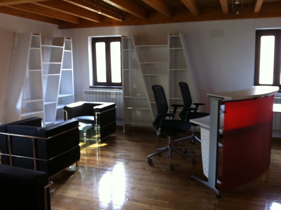 Interior 02