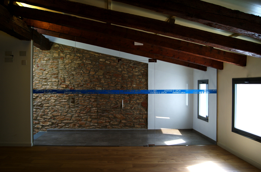 interior 11