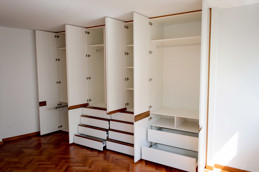 interior armario habitación grande