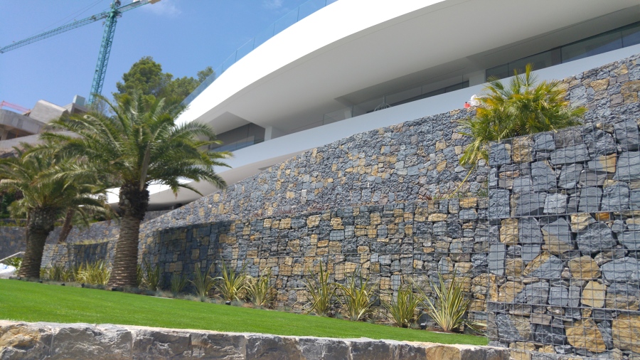 JARDIN EXTERIOR