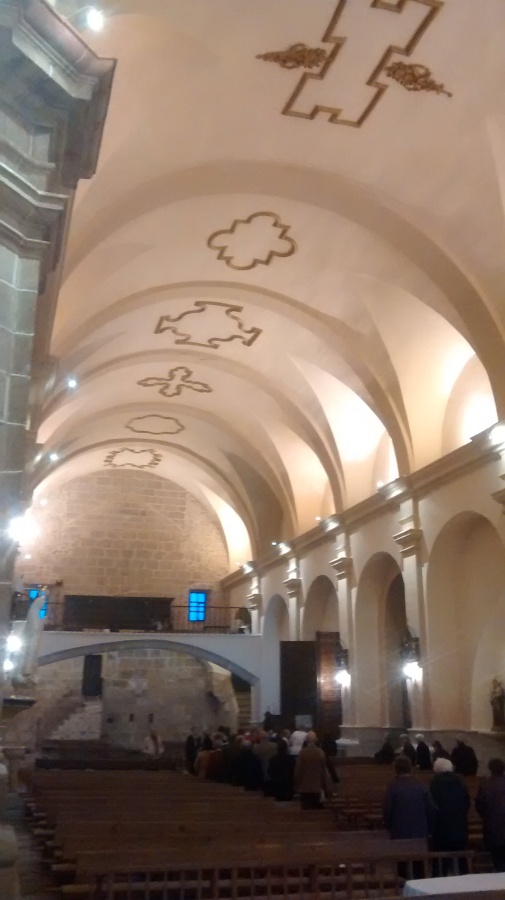 lateral nave central