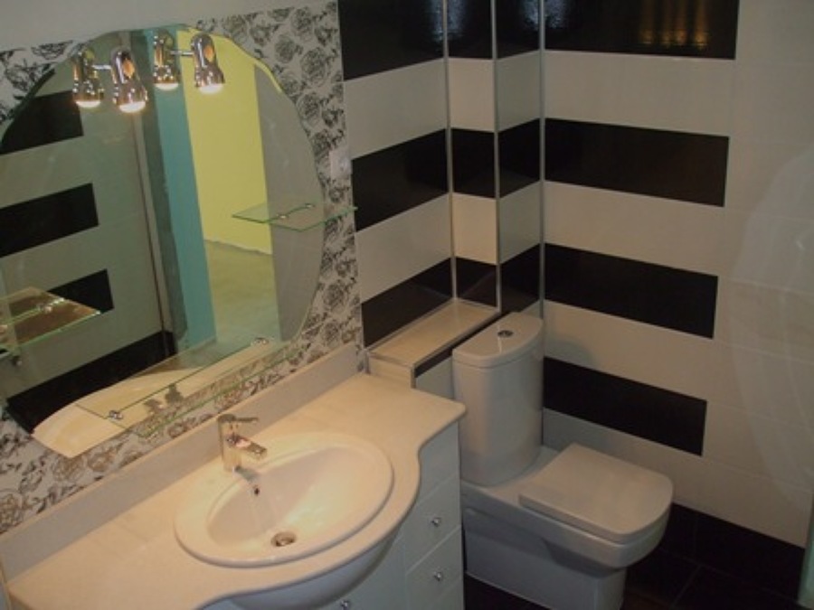 Lavabo con espejo