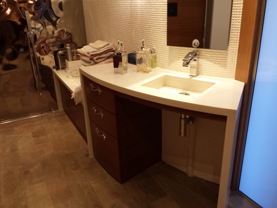 Lavabo curvo