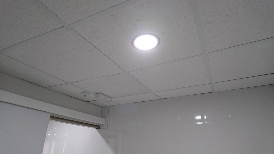 Foto: Enchufe Máquinas de Electricidad Fontaneria Y Calefaccion