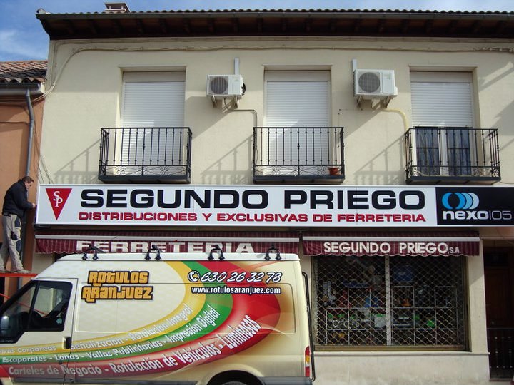 Luminoso 8