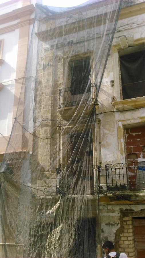 mallas de protección para proteger zona inferior de caídas de objetos ( planes de prevención )