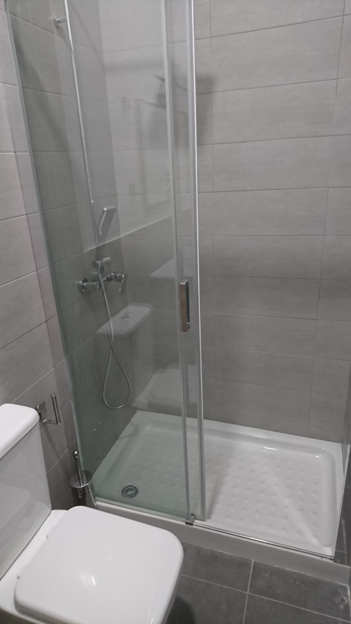 Mampara en baño 3