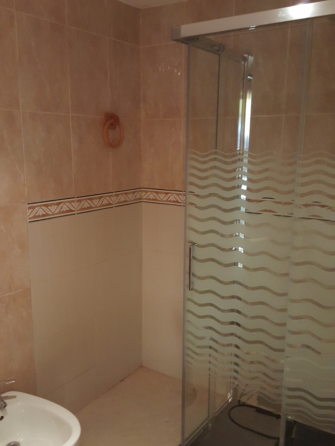 Cambiar Bañera por Plato de Ducha y Mampara | Ideas Reformas Baños