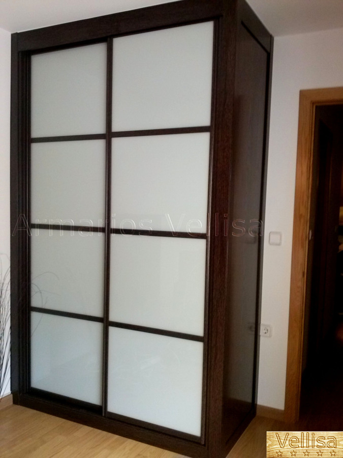Armario Modelo Japonés con Cristal Blanco y Resto Color Wengué, Madrid Ideas Armarios Aparador E Adega ~ Armario Modelo Japonés con Cristal Blanco y Resto Color Wengué, Madrid Ideas Armarios