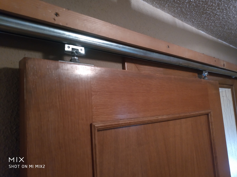 Puerta Corredera Pared Exteriorcambio de Ruedas y Ajuste de Carril