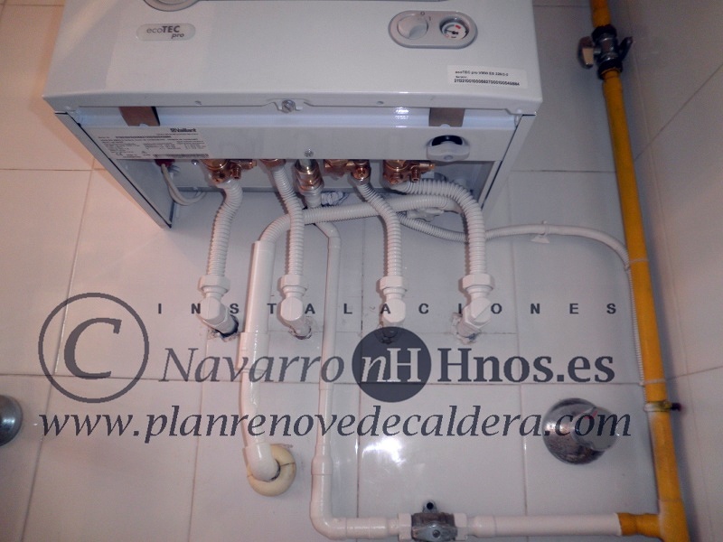 Montaje de Caldera Vaillant modelo EcoTEC Pro VMW 226