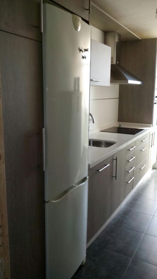 Montaje de mobiliario de cocina