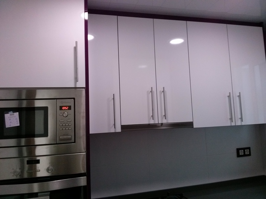 Muebles altos + Microonda