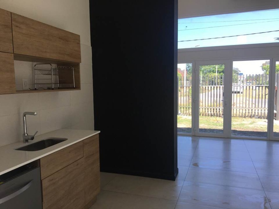 Murete decorado en negro pizarra
