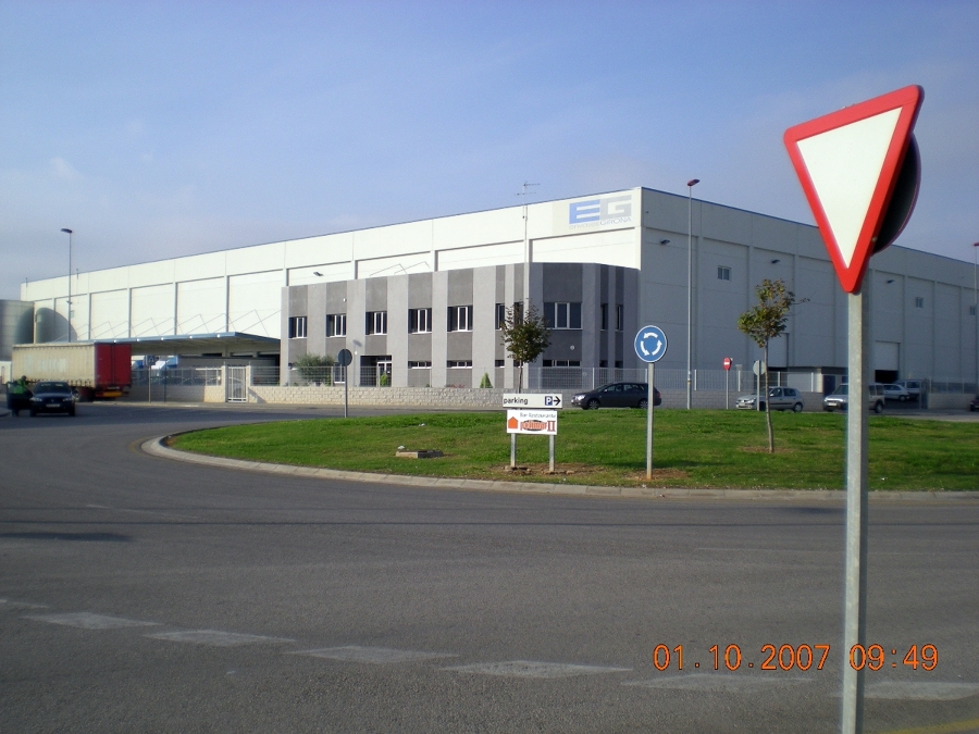 Naves Industriales