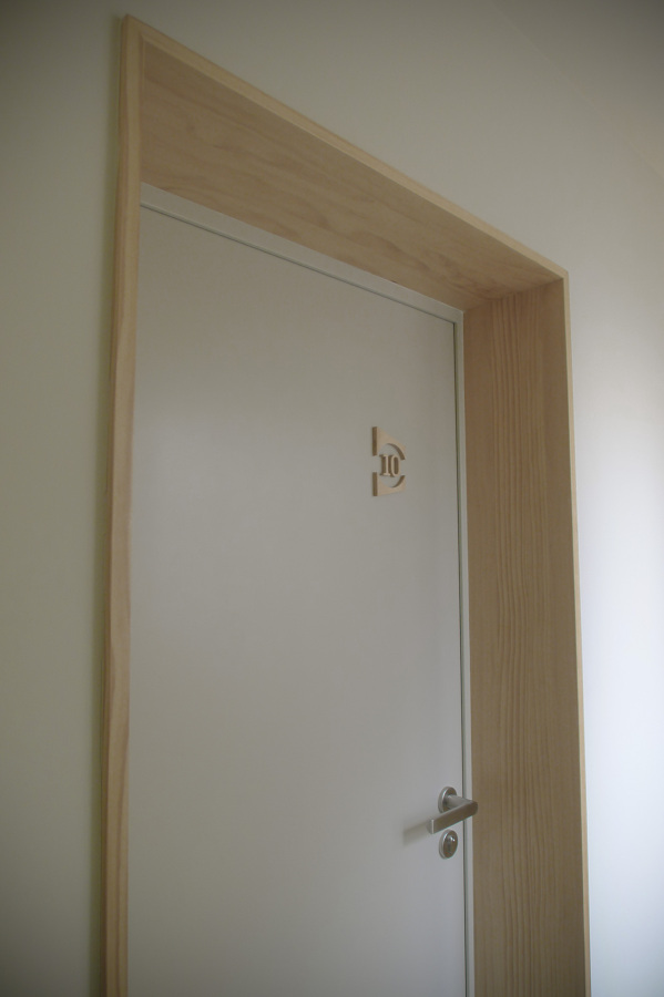 Nomad Hostel-detalle puerta acceso habitación