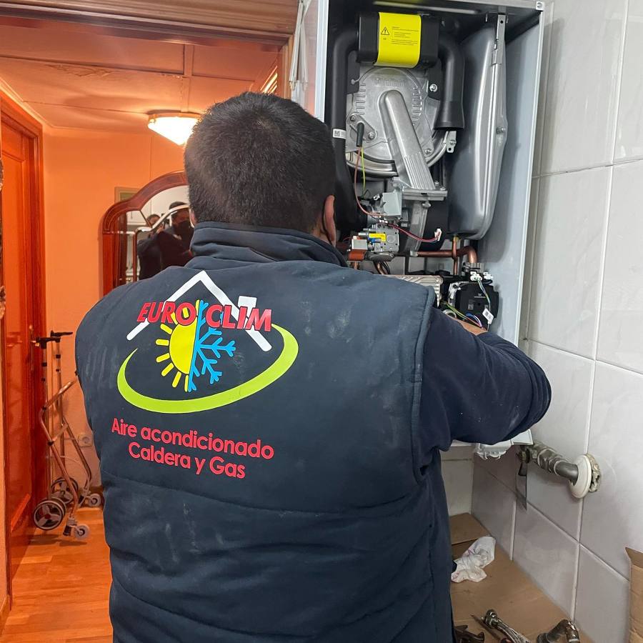 NUESTROS INSTALADORES