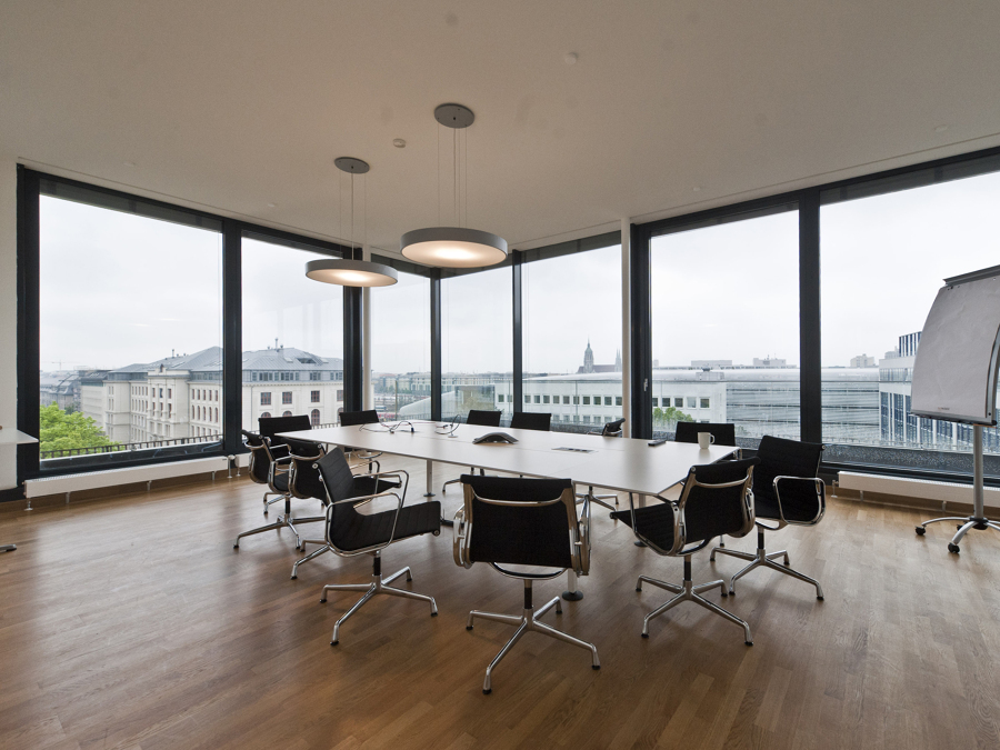 OFICINAS DIRECCION PRAGA