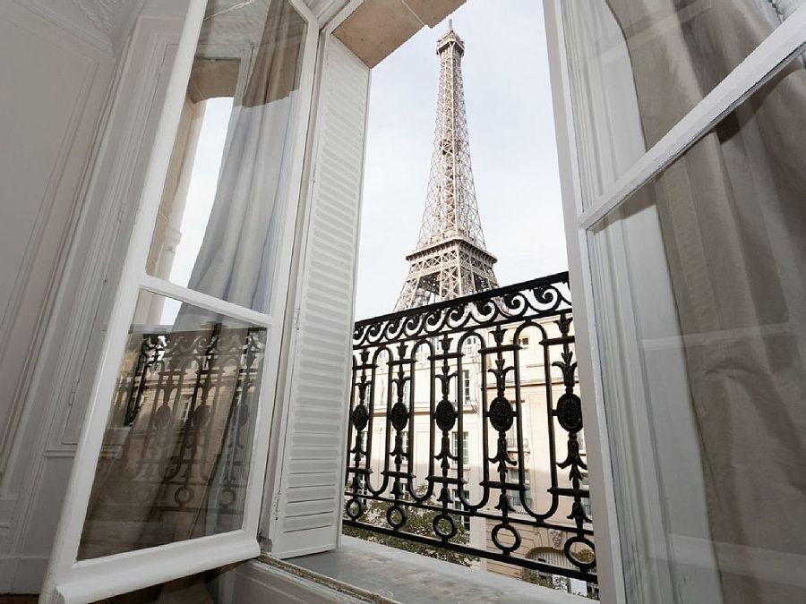 Paris1