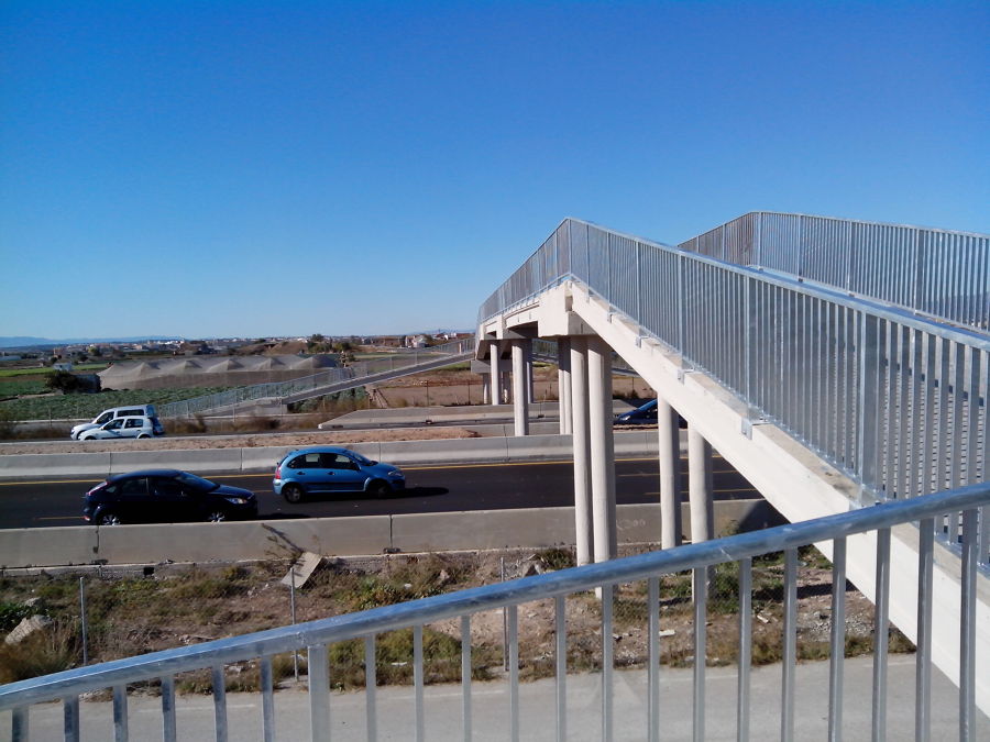 Pasarela peatonal V-21