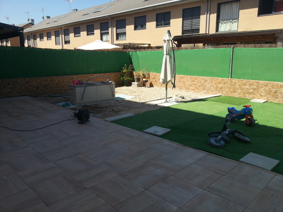 PATIO RUSTICO