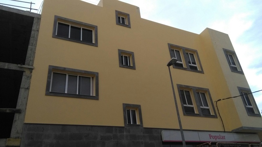 Foto: Pintura Exterior Edifiico de Pinturas Juan Manuel Lazaro Interior