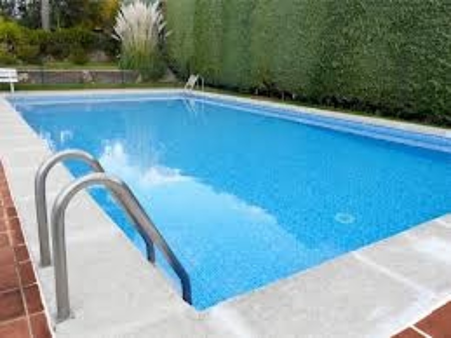 PISCINA CON LAMINA ARMADA