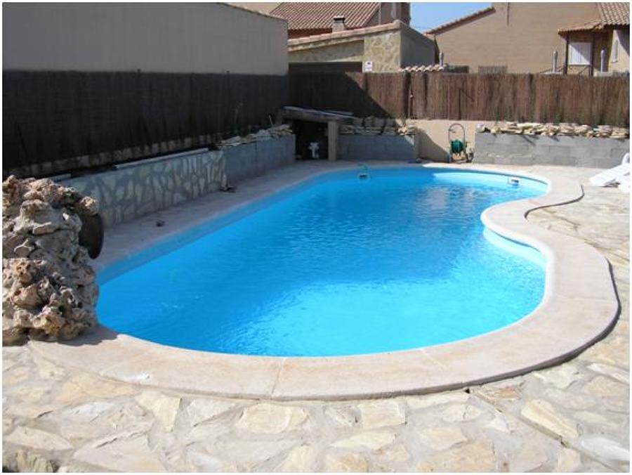 Piscina de poliéster y fibra de vidrio