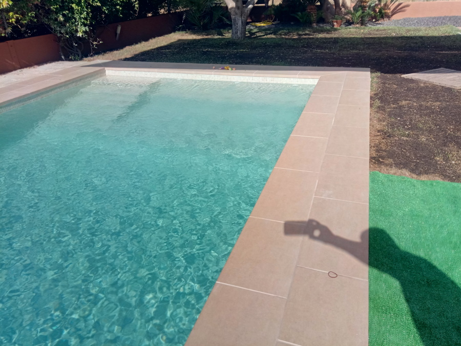Piscina en uso.