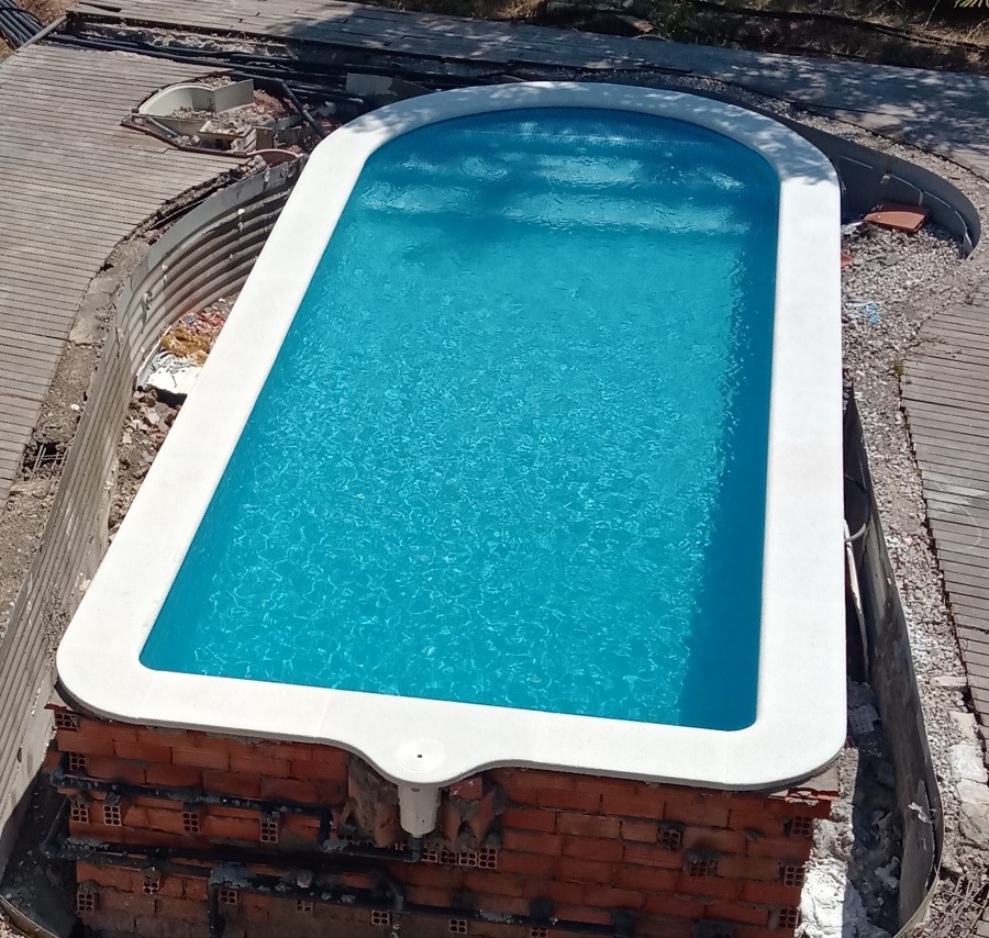 Piscina terminada.