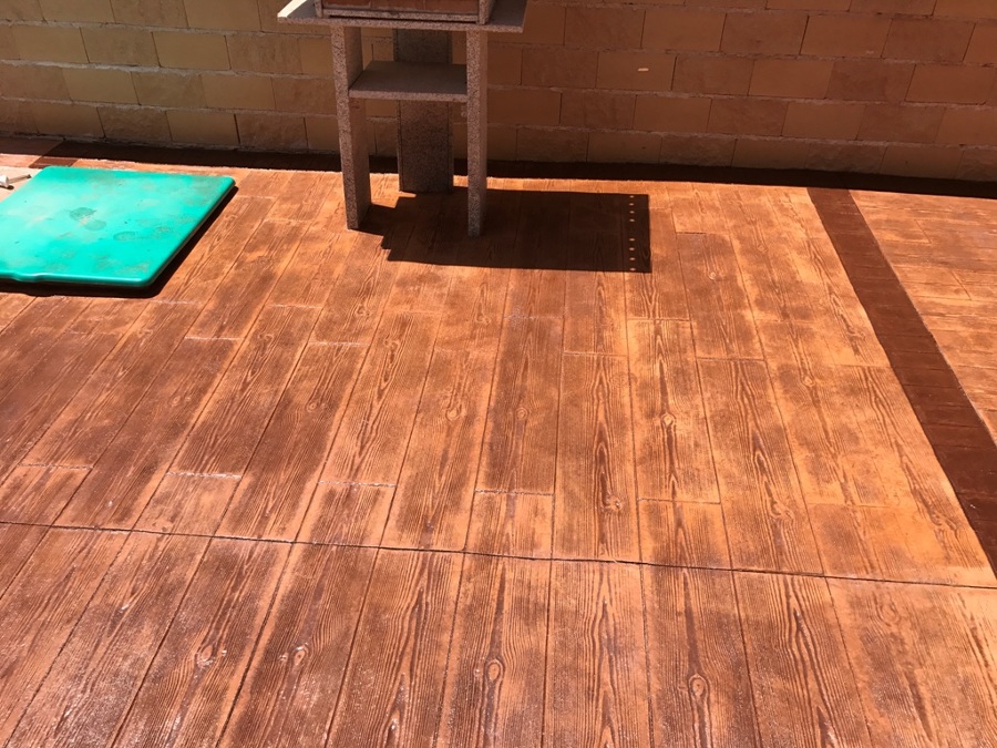 Piso imitando Madera con Hormigón Impreso