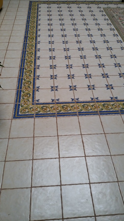Piso patio interior