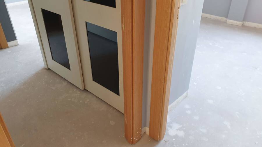 Planteamiento de instalación de suelo laminado.