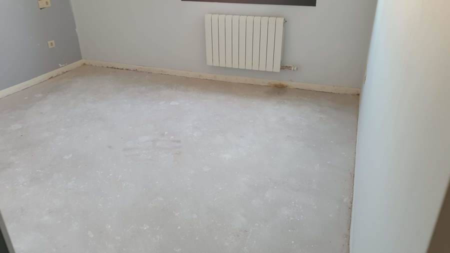 Planteamiento de instalación de suelo laminado.