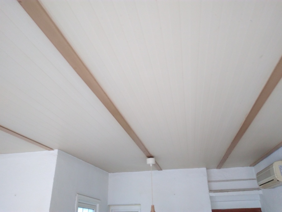 proyectado de corcho por interior