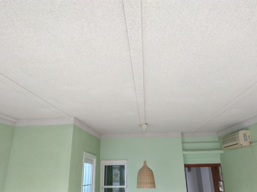 proyectado de corcho por interior