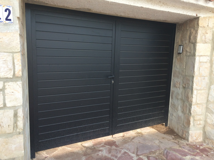 Foto: Puerta Aluminio con Cristal de Seguridad Entrada Patio de Noxali