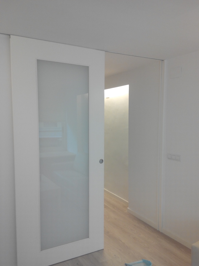 PUERTA COMEDOR