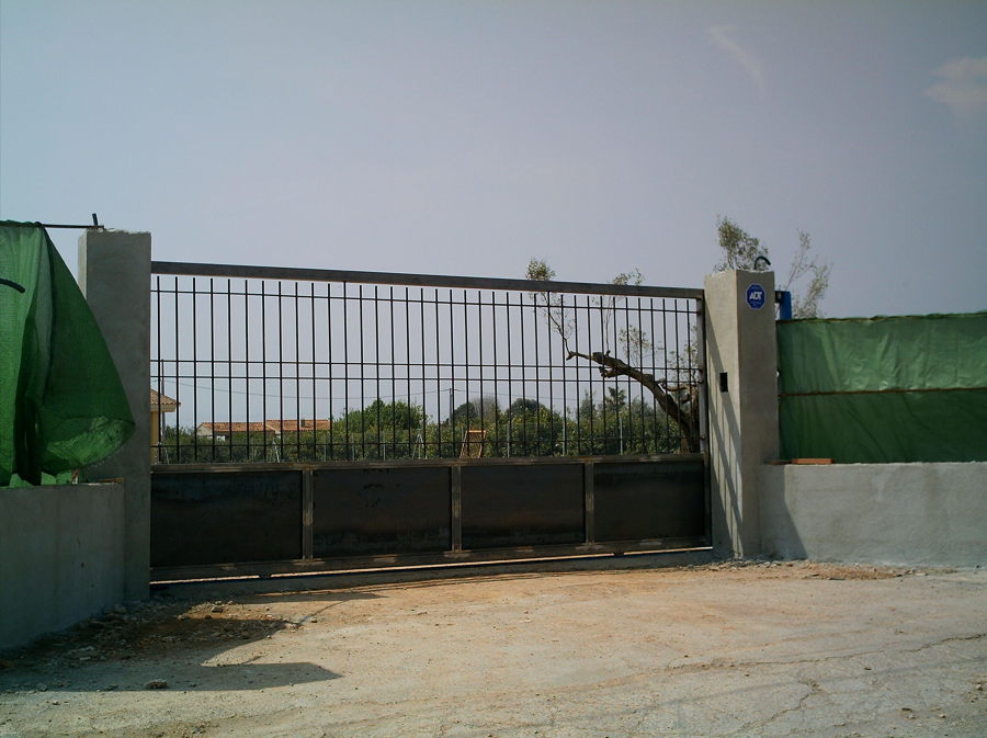 Puerta Corredera.