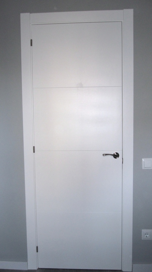 puerta lacada
