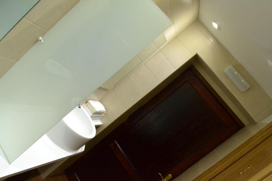Puerta / lavabos