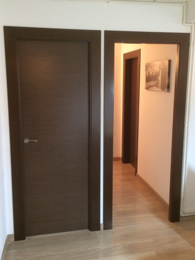 puerta y paso de puerta wengue