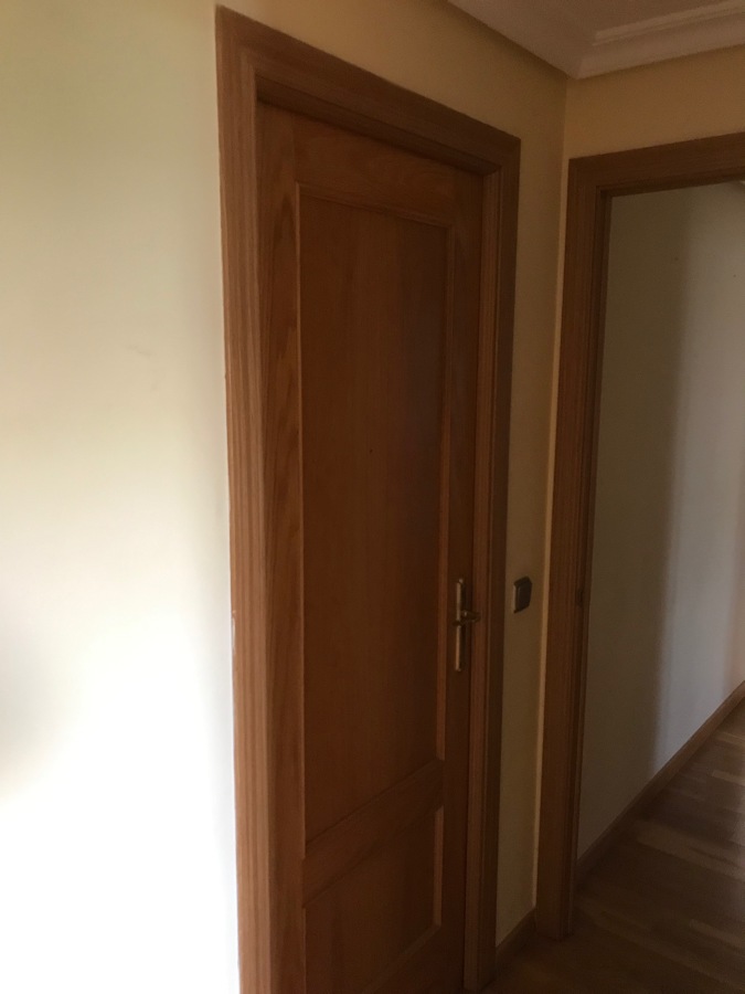 Puertas antes del lacado.