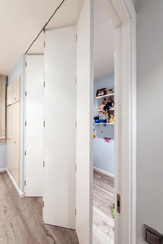 Foto: Lateral Escaleras de Standal #219844 - Habitissimo