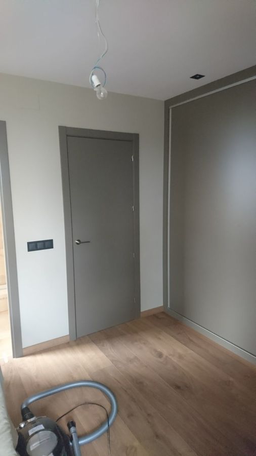 Puertas RAL 7022