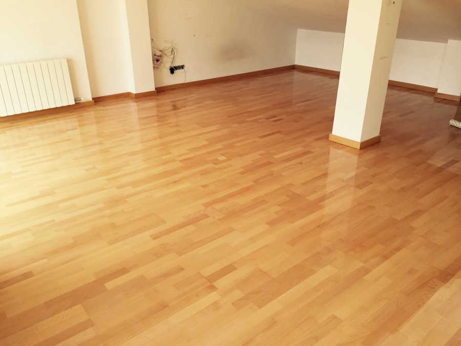 Pulido y Barnizado Parquet Haya