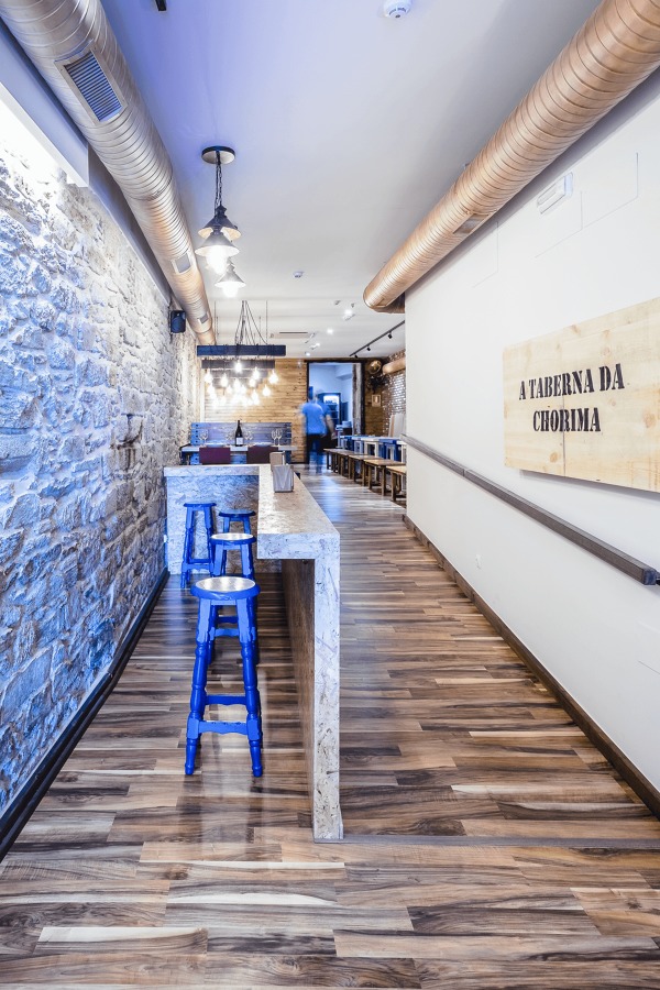 REFORMA A TABERNA DA CHORIMA - SANTIAGO DE COMPOSTELA