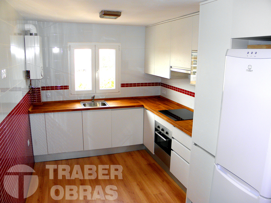 Reforma integral de vivienda en c.Ricardo Ortiz Madrid por Traber Obras